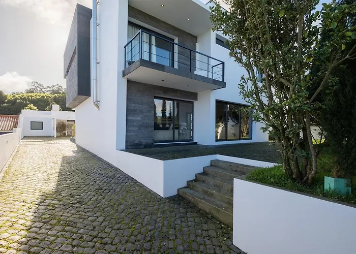 Azores Woods São Vicente Ferreira